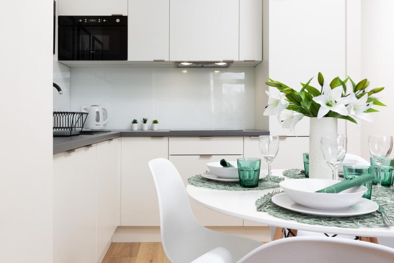 Apartments Warsaw Gagarina By Noclegi Renters Buitenkant foto